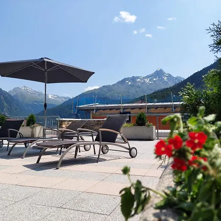 Lägenhetshotell Royal 4*